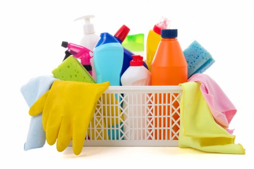 Deep cleaning a rug with care and attention to fibres