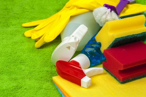 Requesting a carpet cleaning quotation for TW13