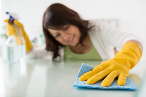 Carpetcleaning TW13 team sorting recyclable cleaning materials